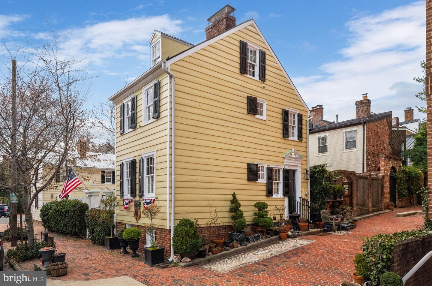 123 S Pitt Street photo 3