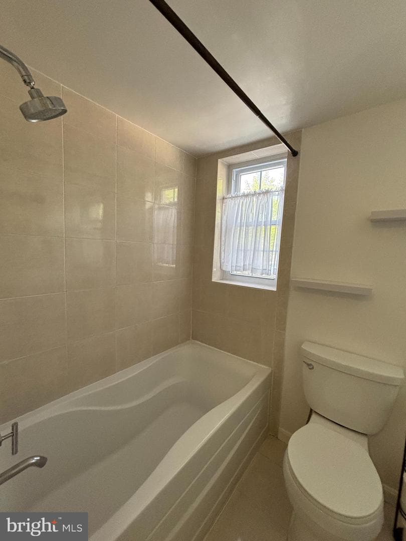 1405 E Abingdon Drive #1 photo 19