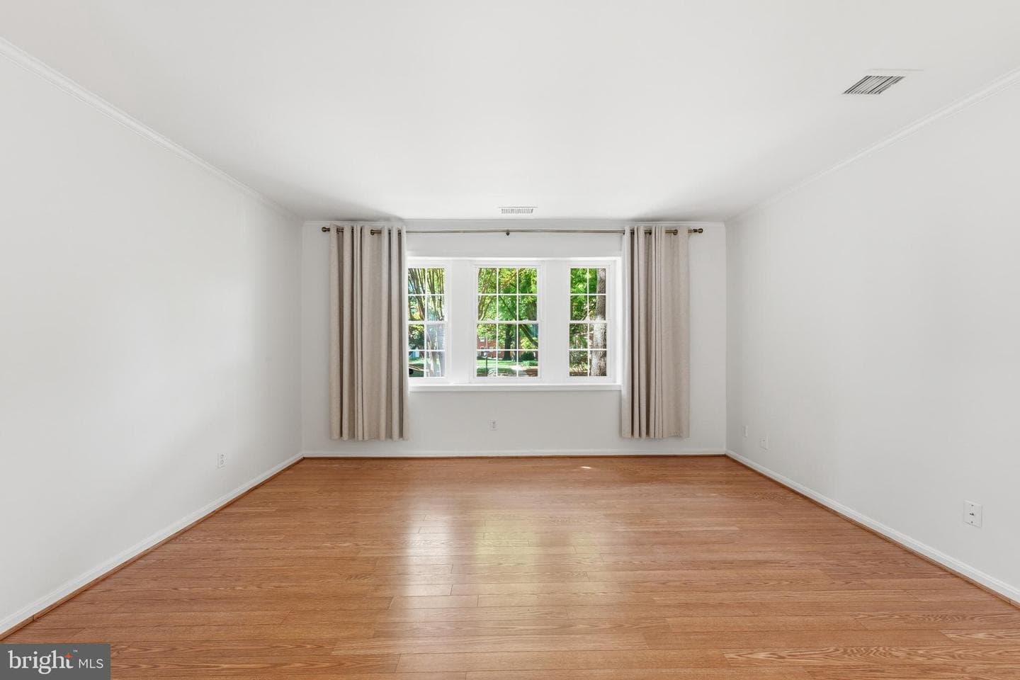 1405 E Abingdon Drive #1 photo 7