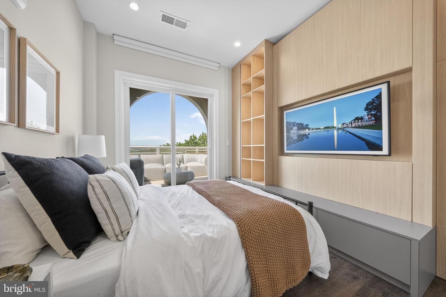 625 Slaters Lane #402 photo 30