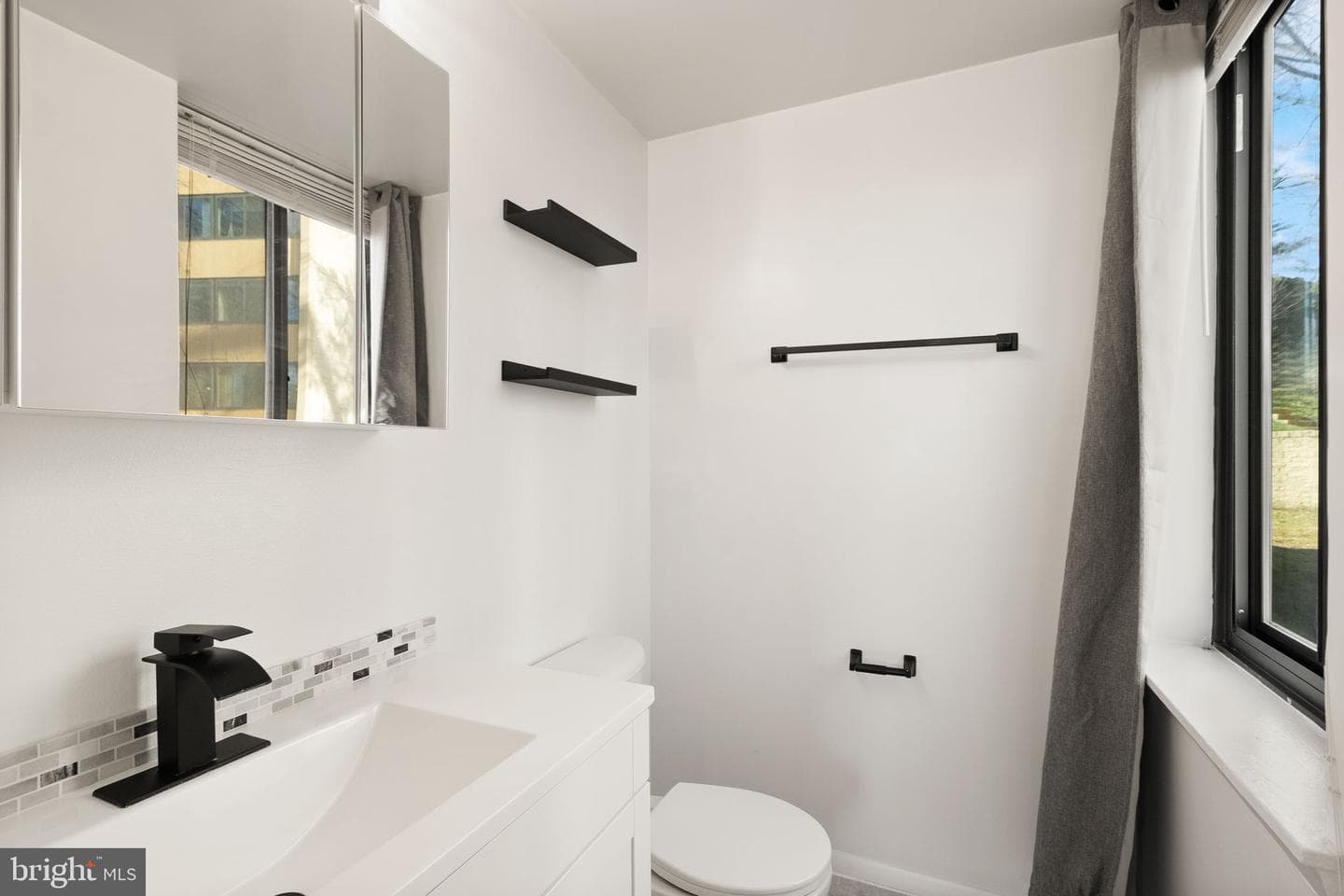 8 S Van Dorn Street #201 photo 21