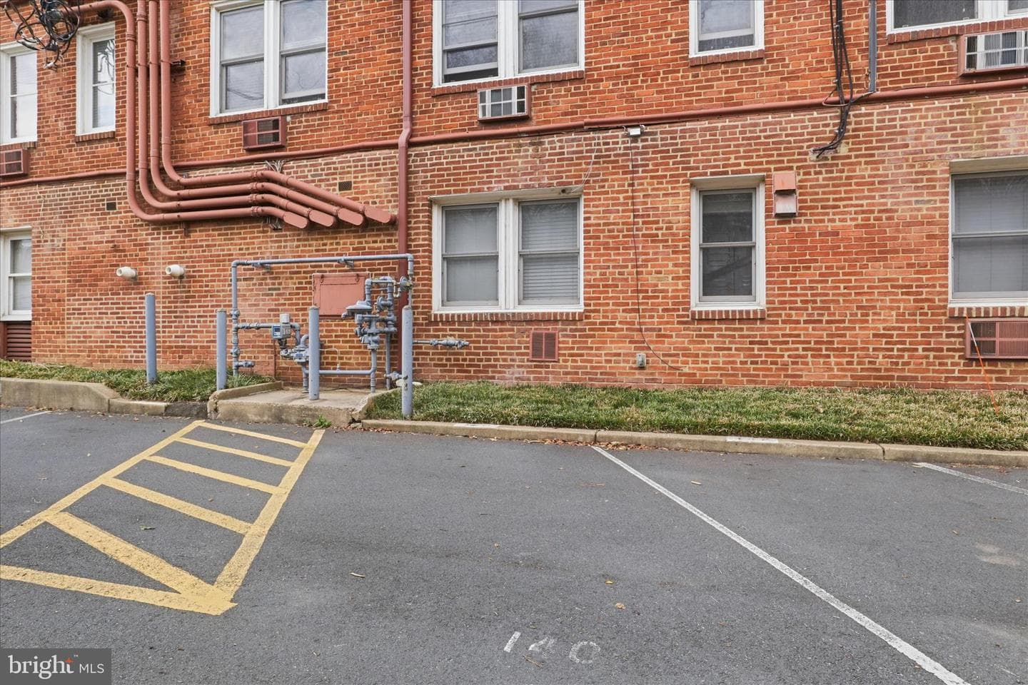 820-B S Washington Street #125 photo 18