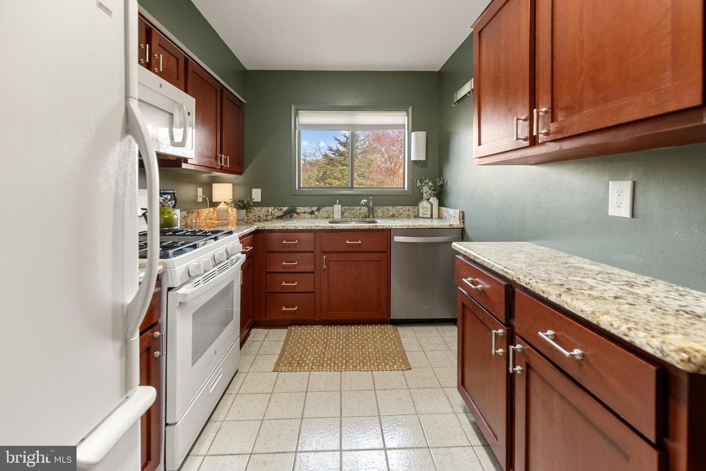 205 Skyhill Road #4 photo 8