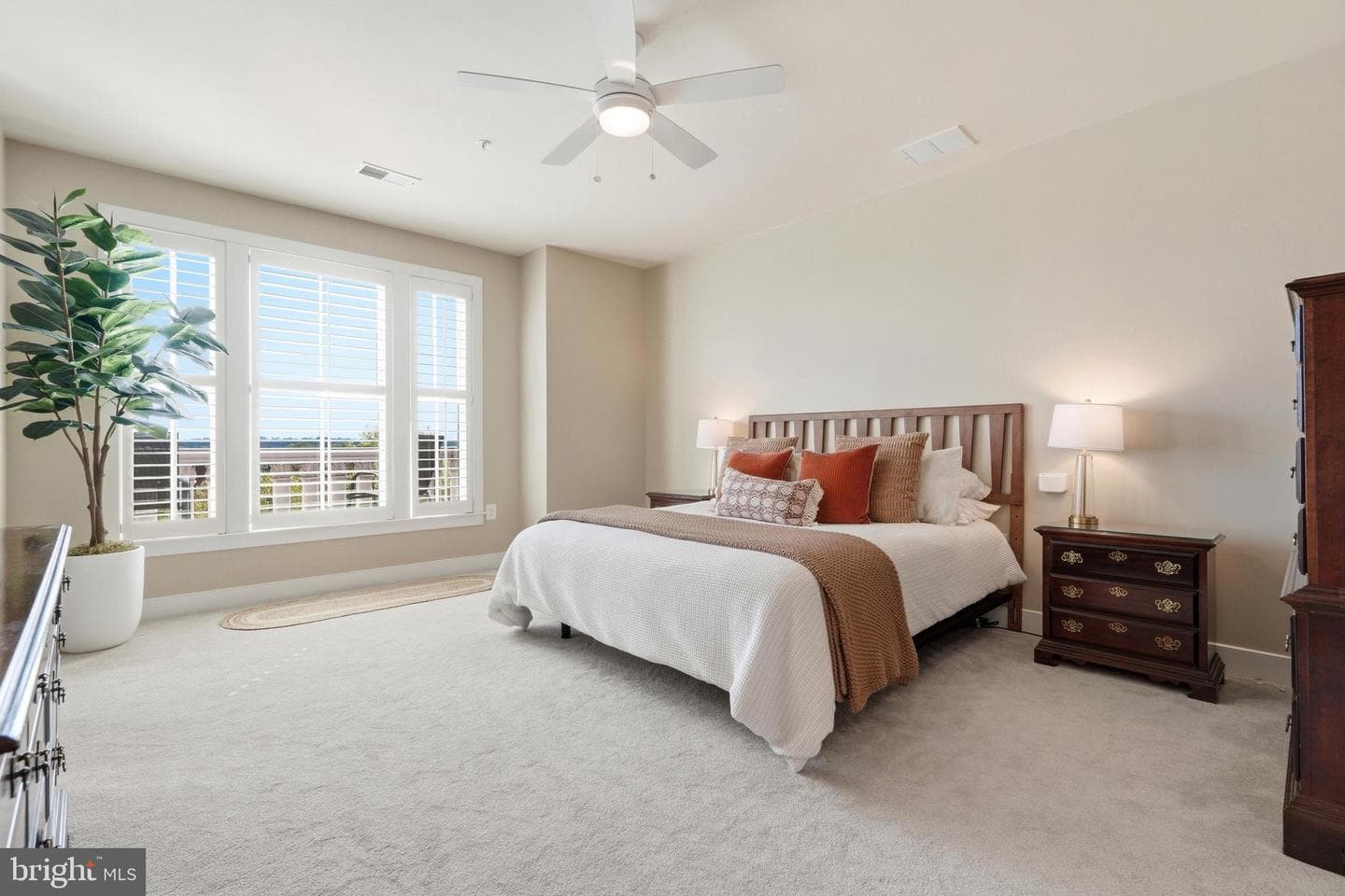 2206 Potomac Avenue #102 photo 19