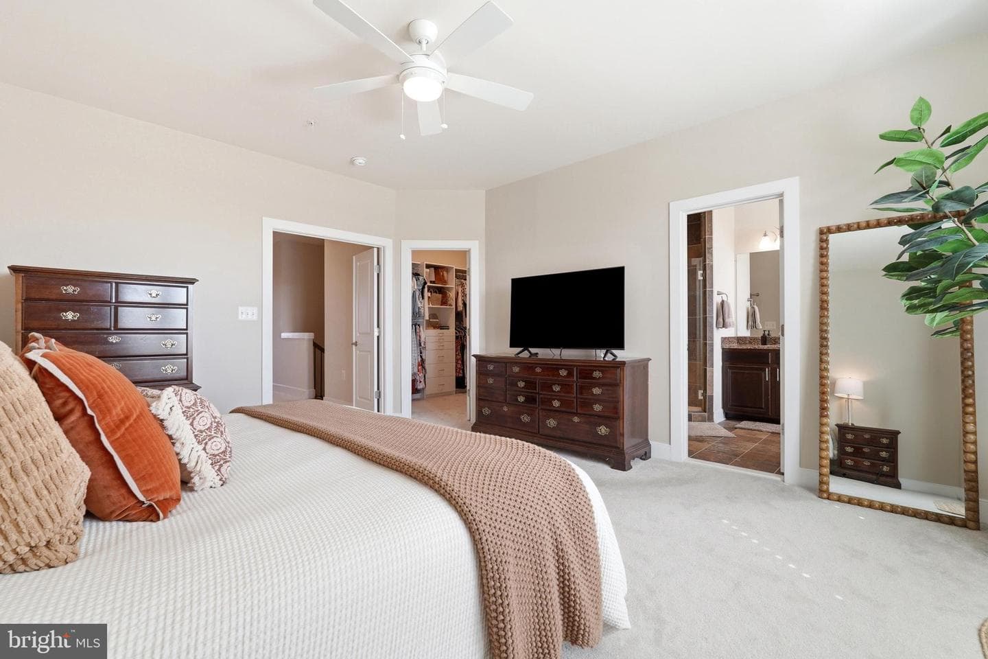 2206 Potomac Avenue #102 photo 21