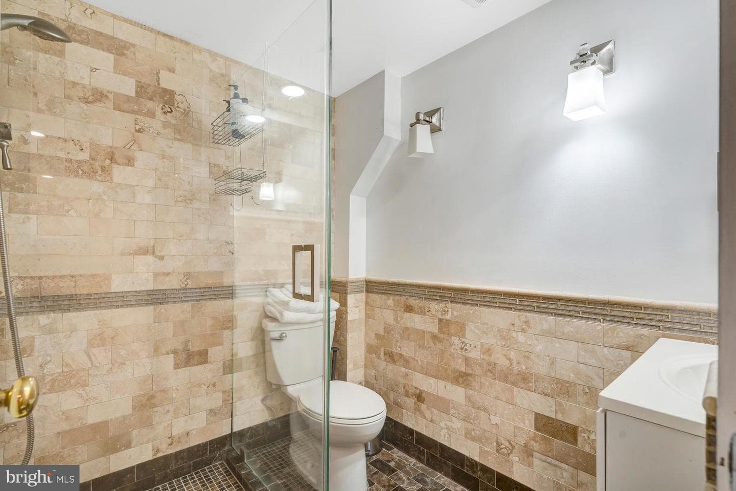 815 Jefferson Street photo 27
