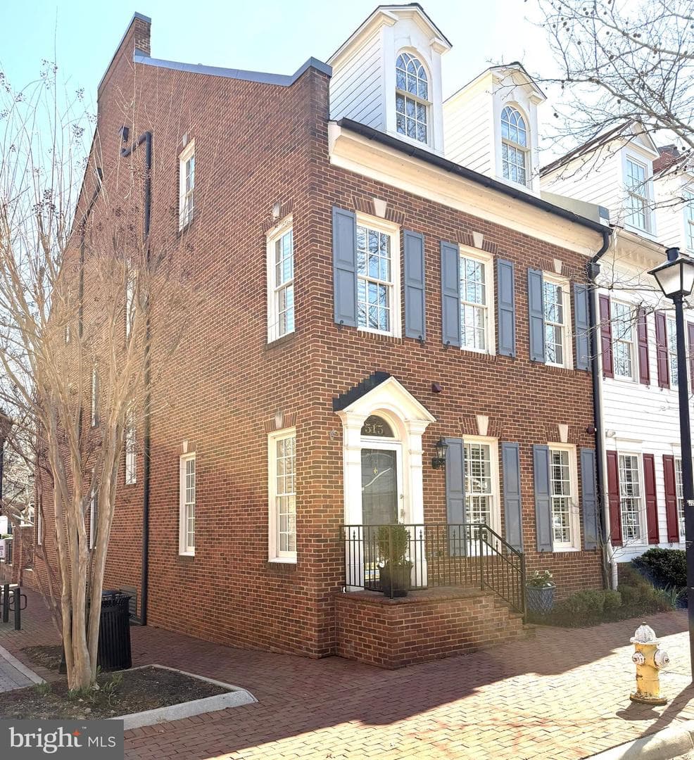 515 N Pitt Street photo 1