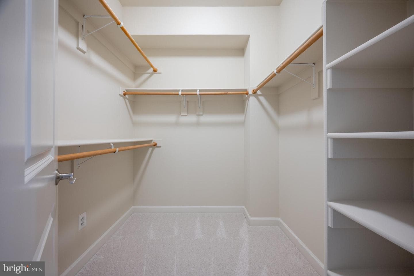 515 N Pitt Street photo 24