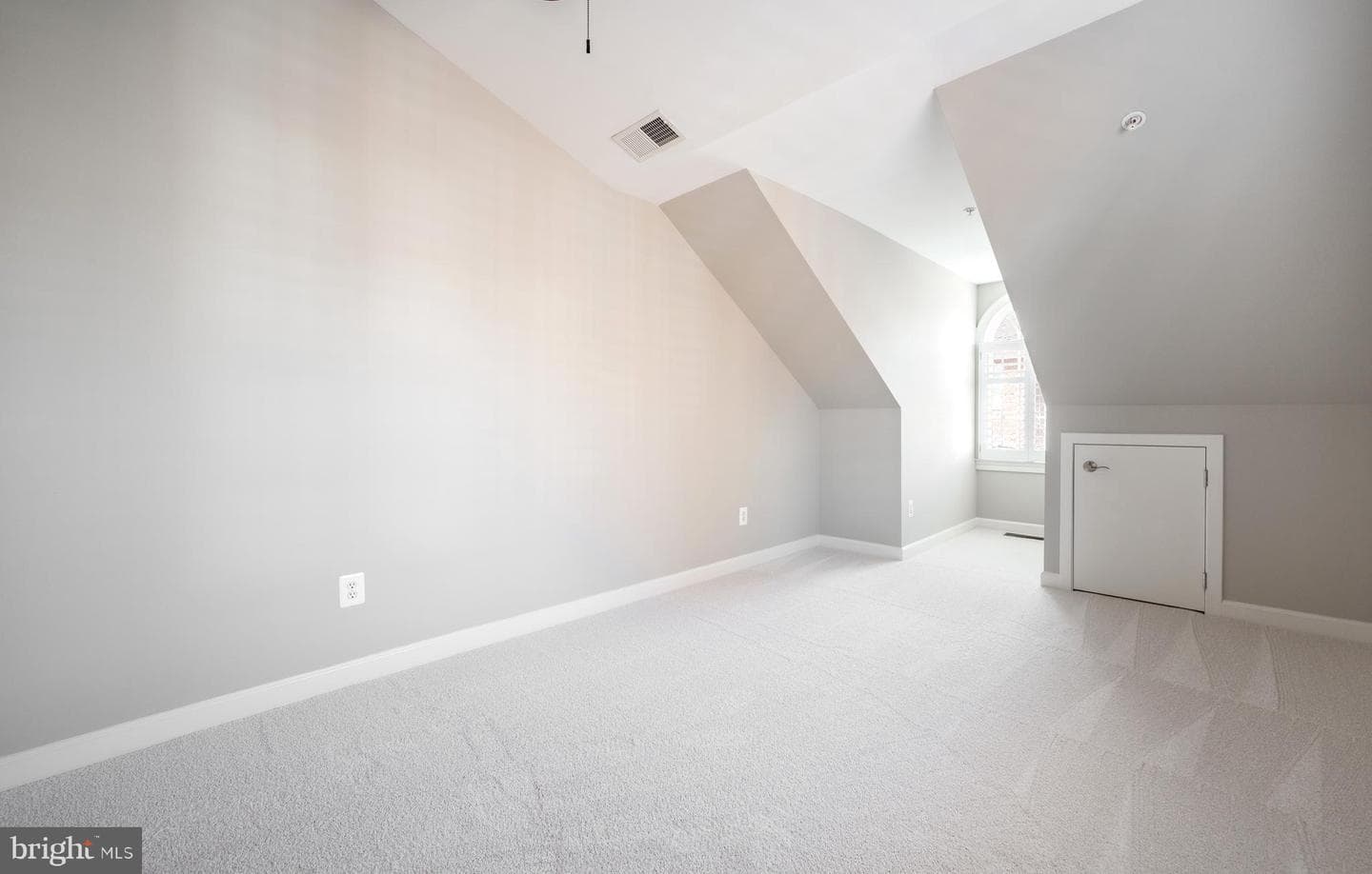 515 N Pitt Street photo 29