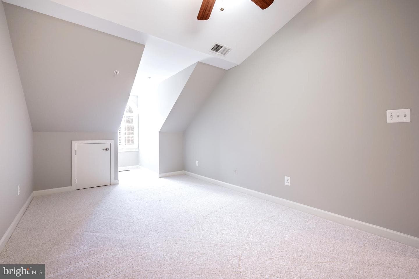 515 N Pitt Street photo 34