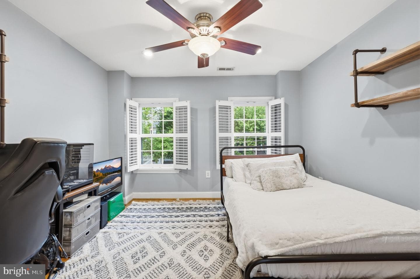 628 S Saint Asaph Street photo 24