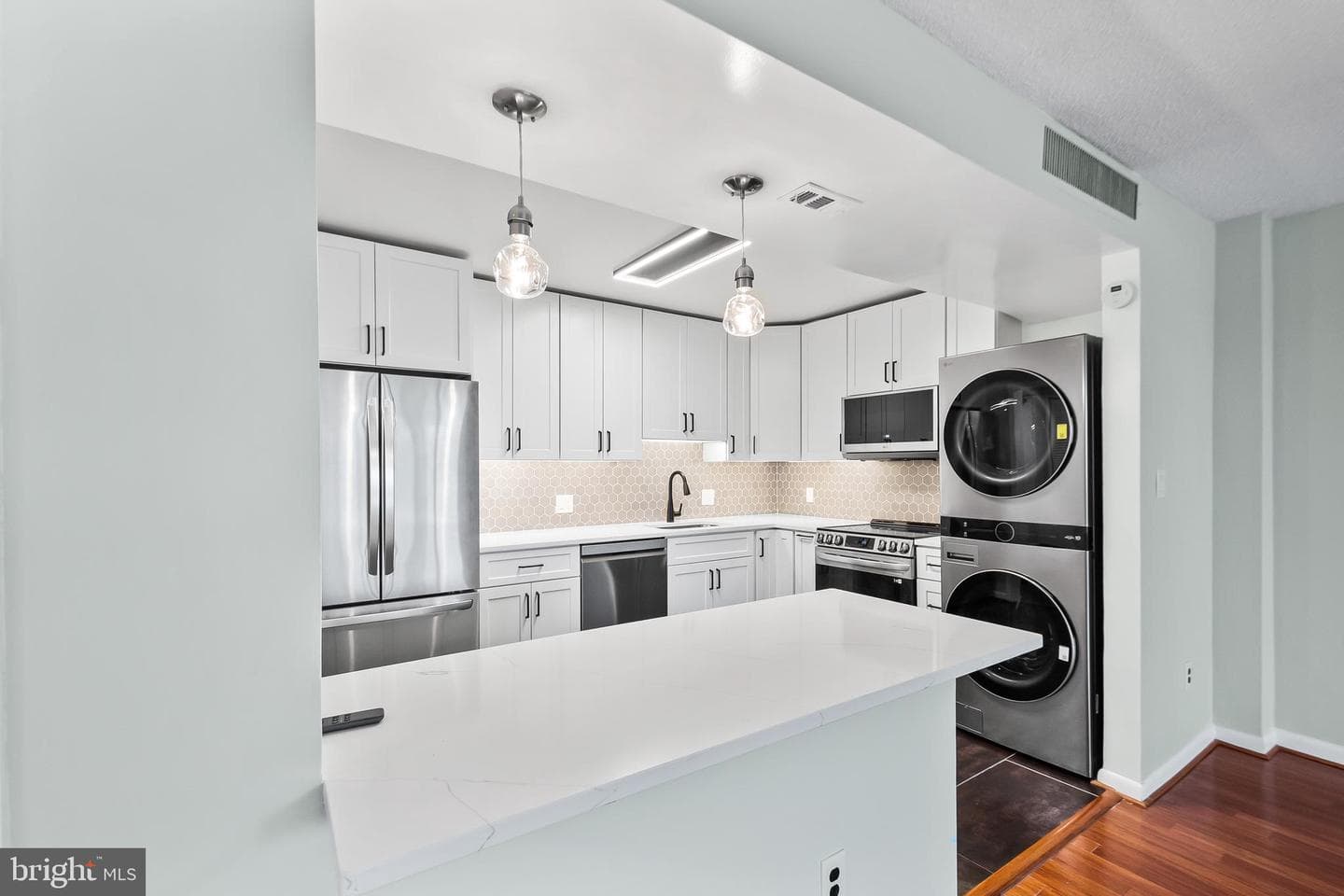 6301 Stevenson Avenue #406 photo 8