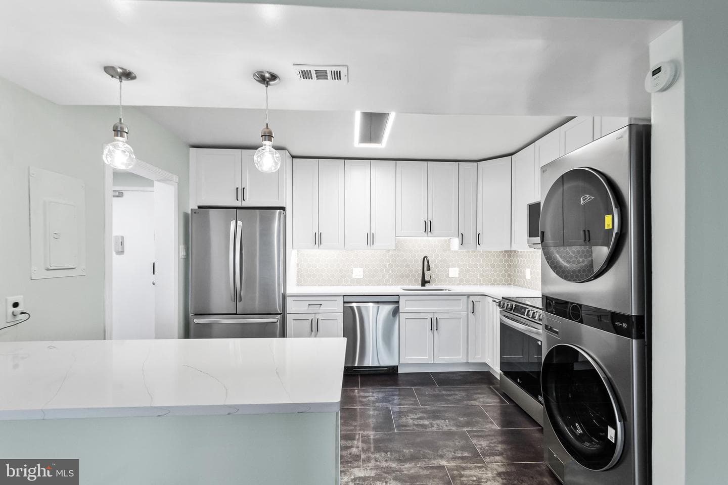 6301 Stevenson Avenue #406 photo 9