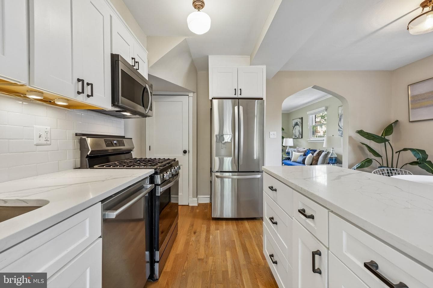 3513 Wilson Avenue photo 12