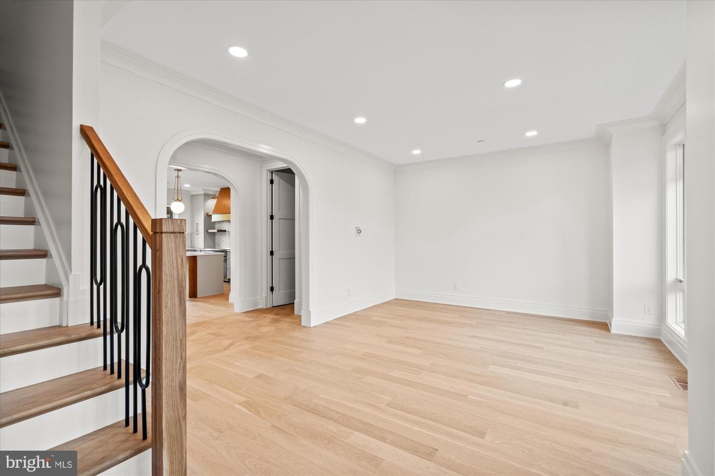 1328 Cameron St photo 69