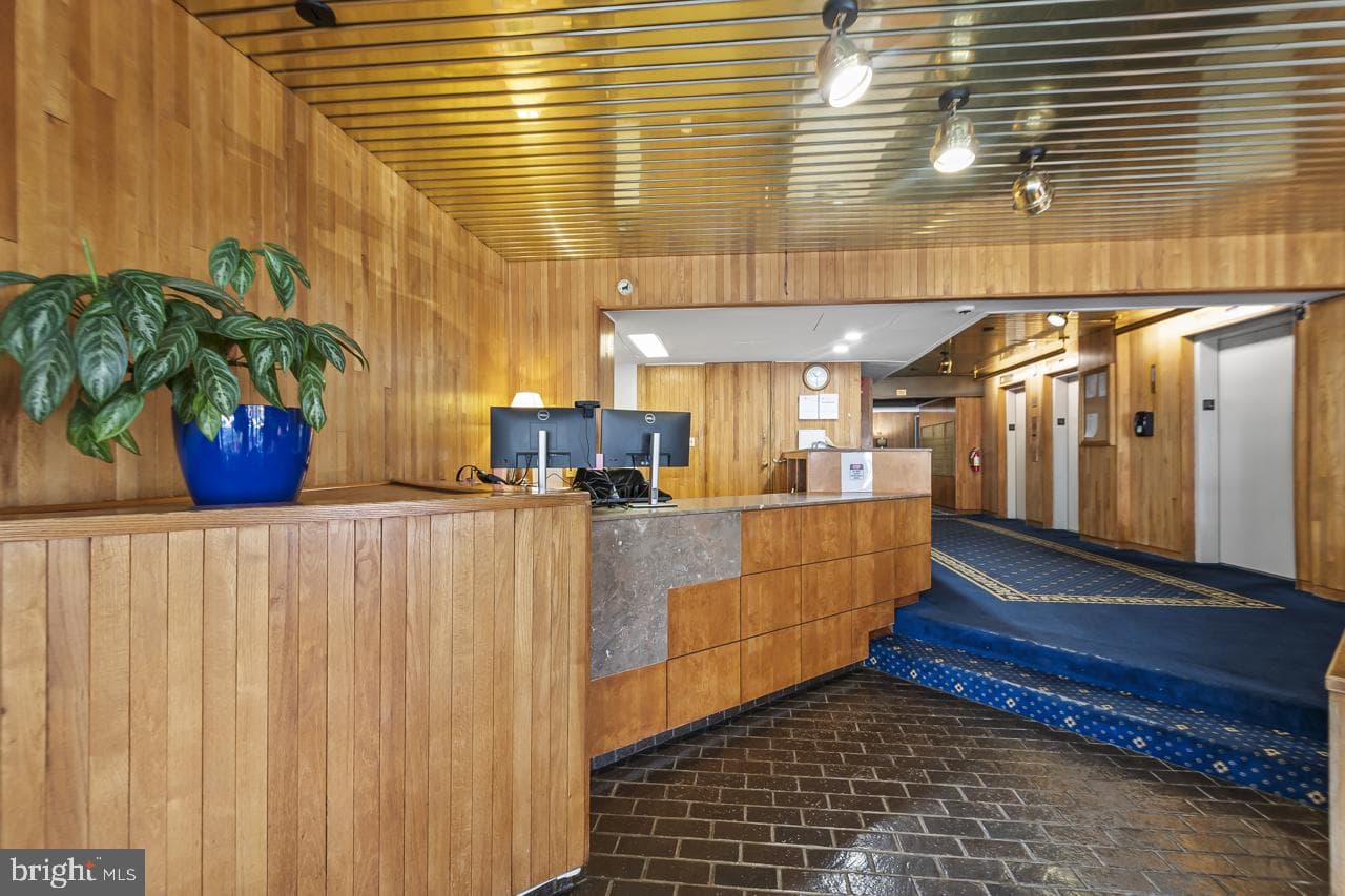 801 Pitt Street N #605 photo 19