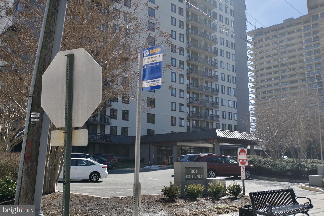 801 Pitt Street N #605 photo 27