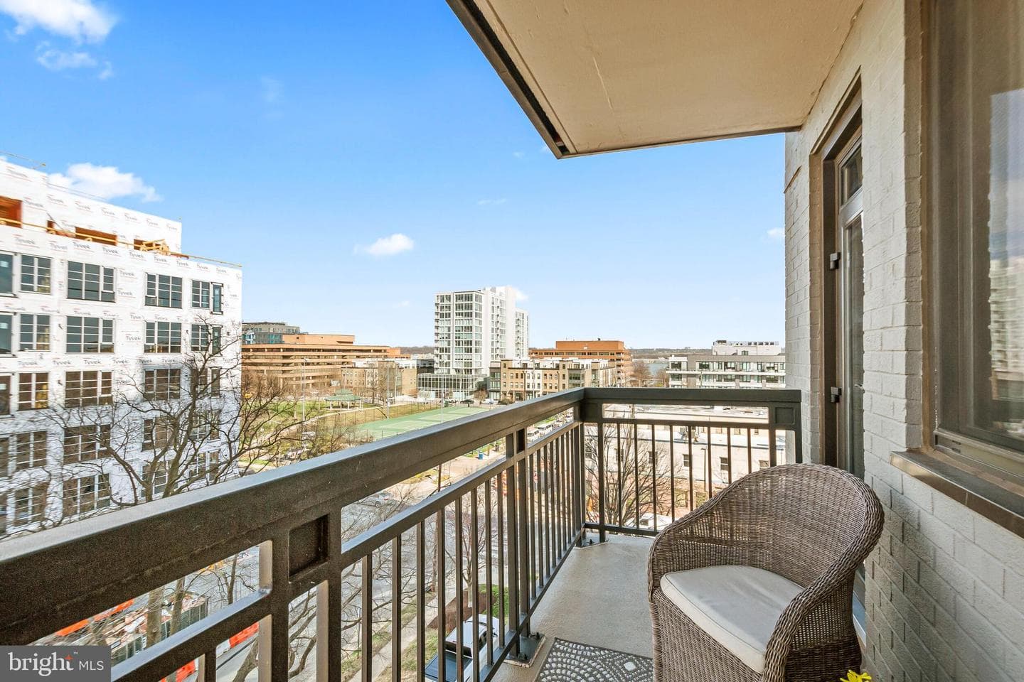 801 Pitt Street N #605 photo 3