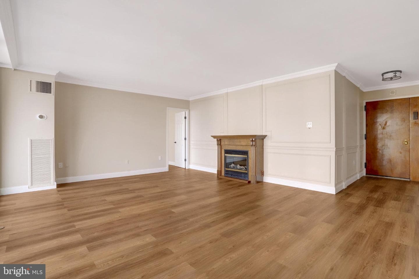 400 Madison Street #806 photo 10