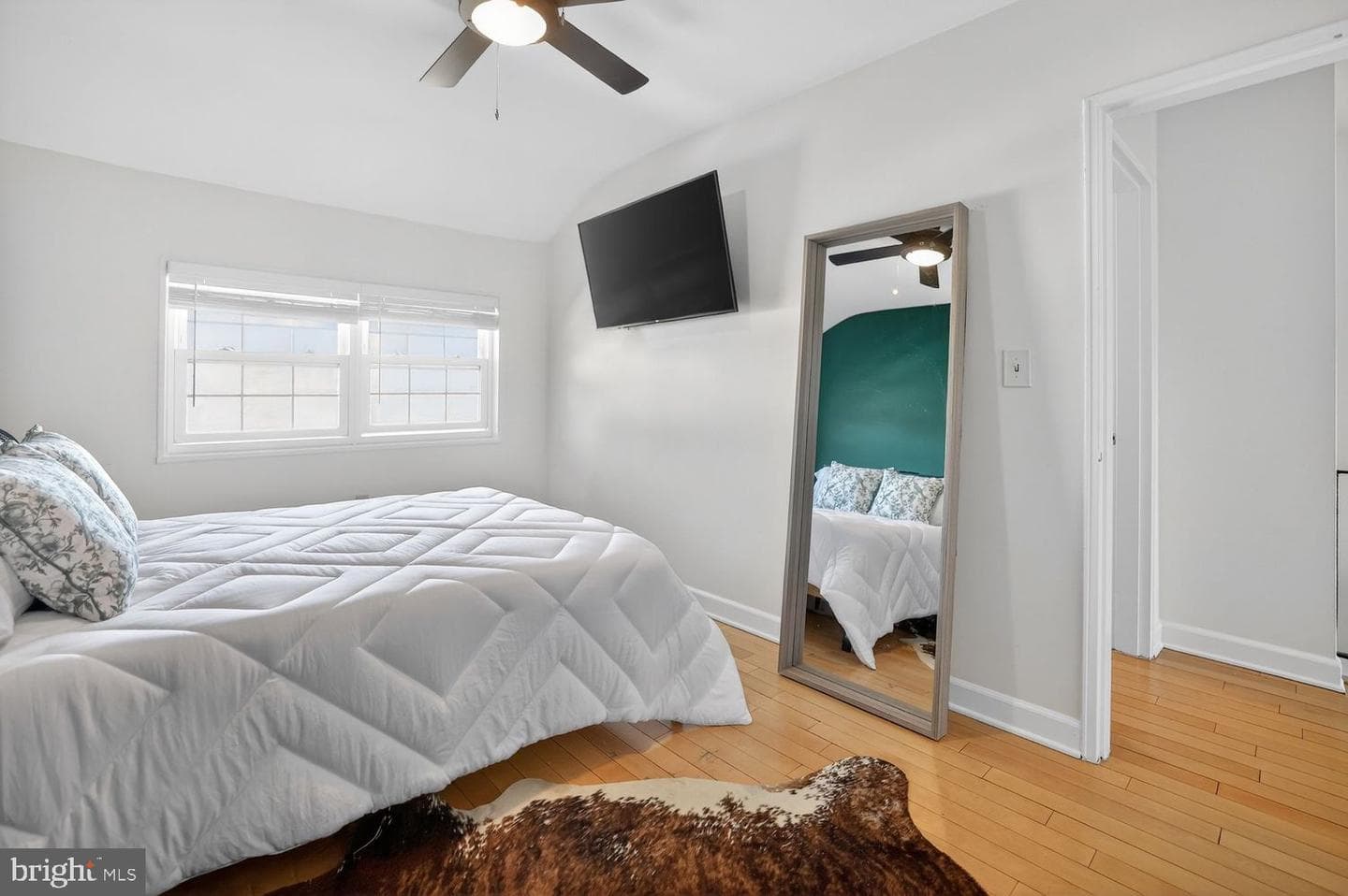 2515 N Dearing Street photo 9