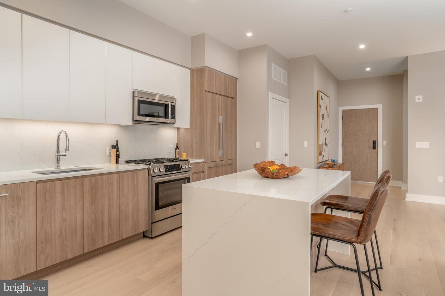701 Swann Avenue #606 photo 14