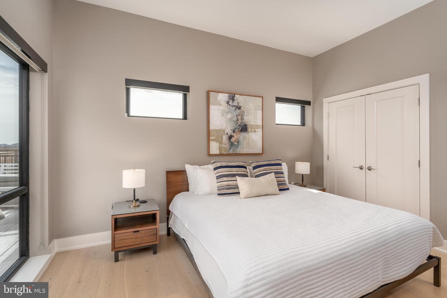 701 Swann Avenue #606 photo 19