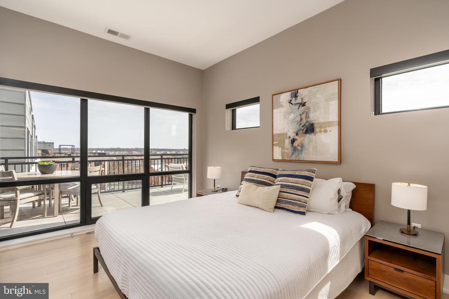 701 Swann Avenue #606 photo 21