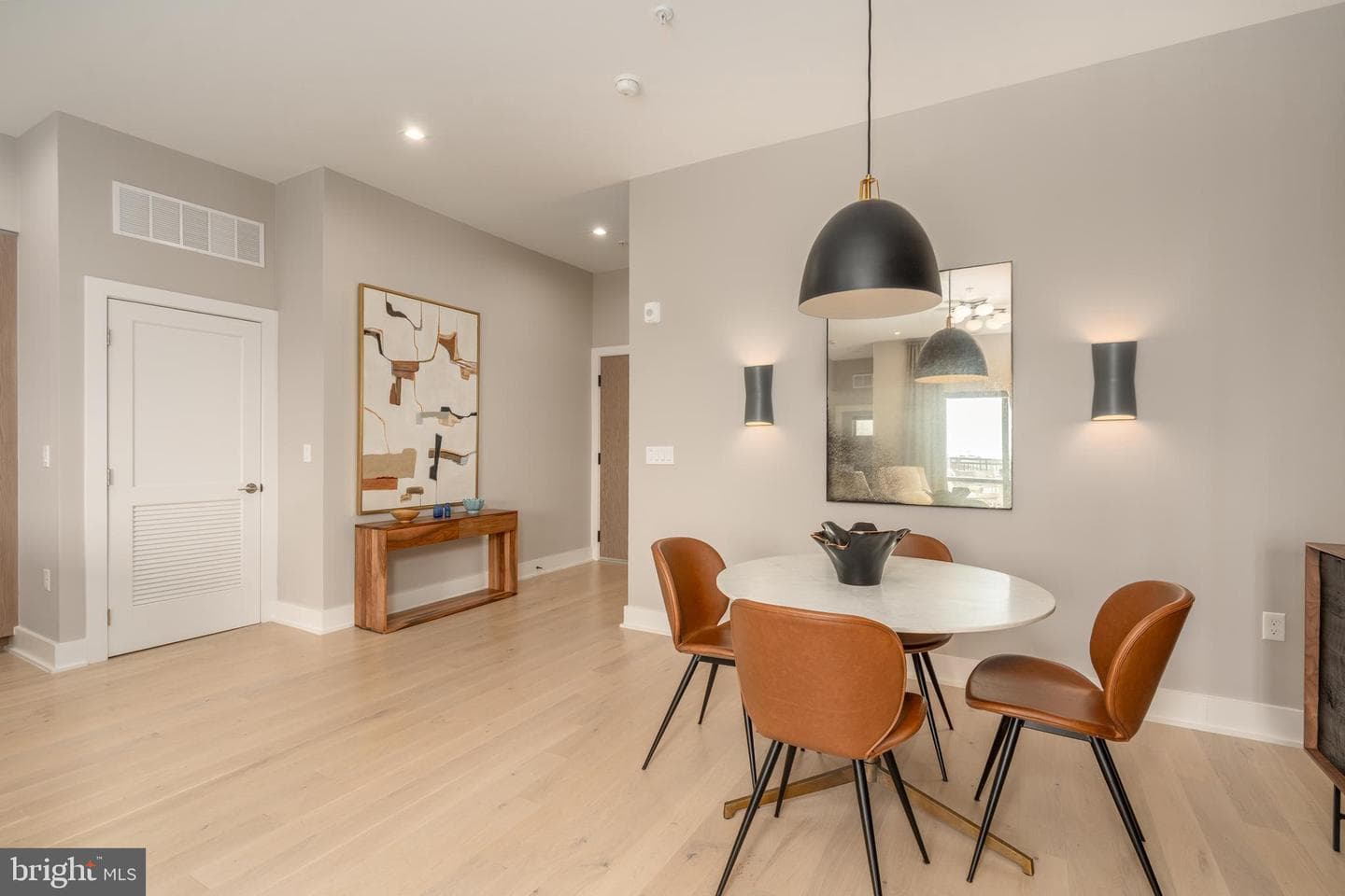701 Swann Avenue #606 photo 7