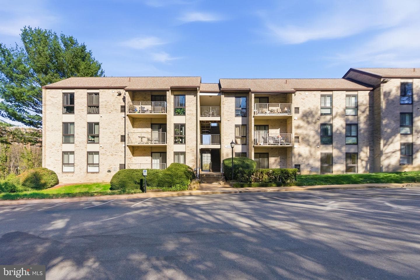 6151 Edsall Road #g, Alexandria