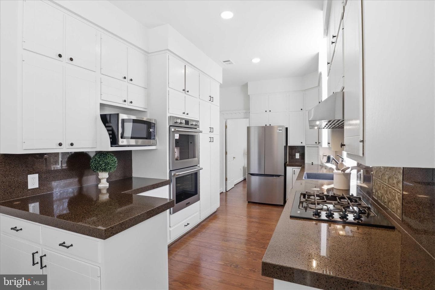 209 N Fairfax Street N #b photo 23