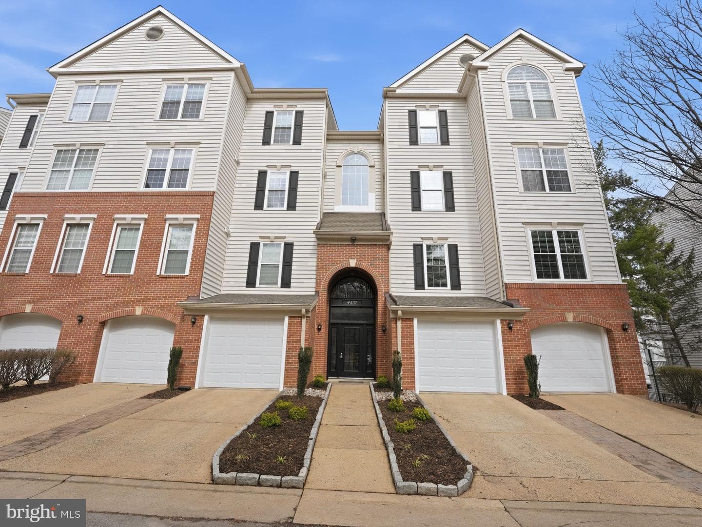 4667 Longstreet Lane #205, Alexandria