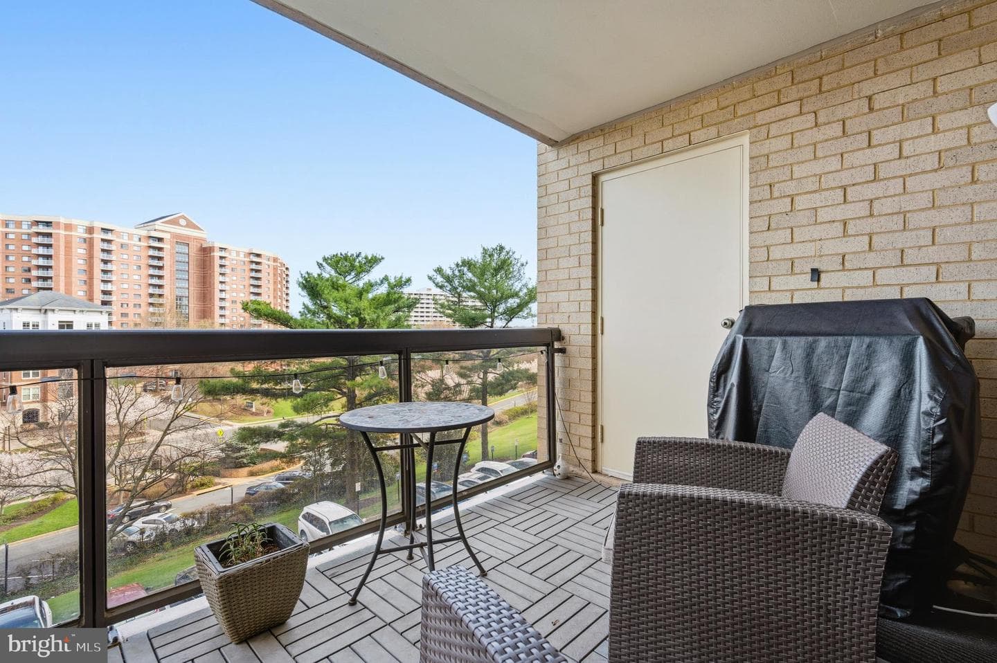 203 Yoakum Parkway #410 photo 16