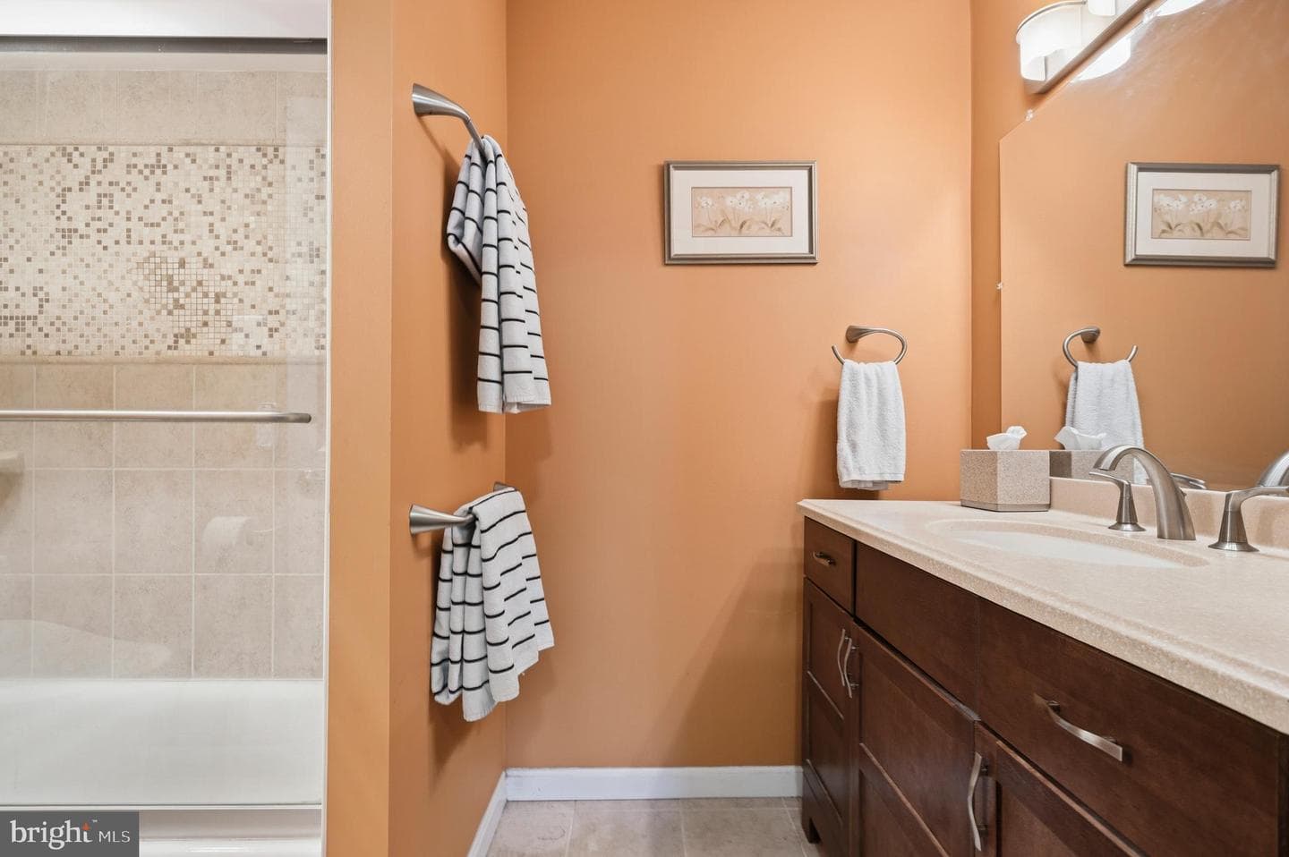 203 Yoakum Parkway #410 photo 32