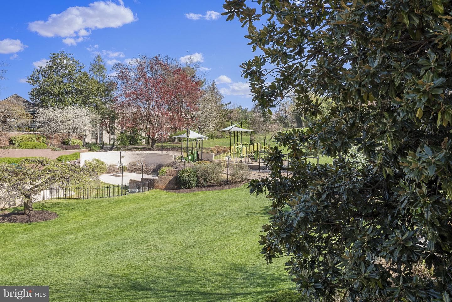 203 Yoakum Parkway #410 photo 60