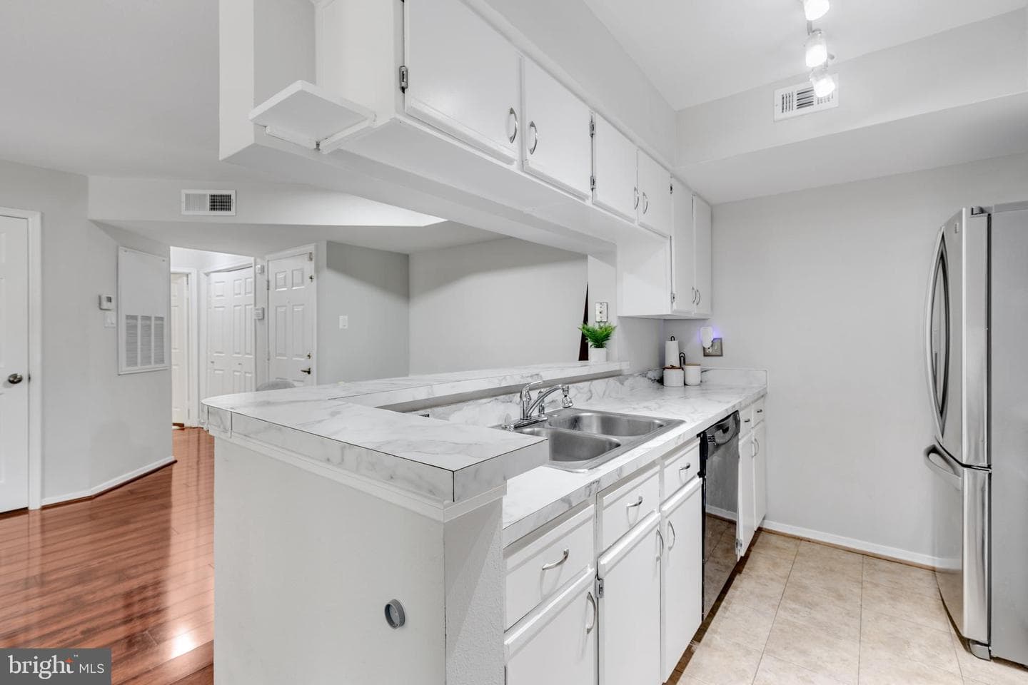 3313 Wyndham Circle #1203 photo 9