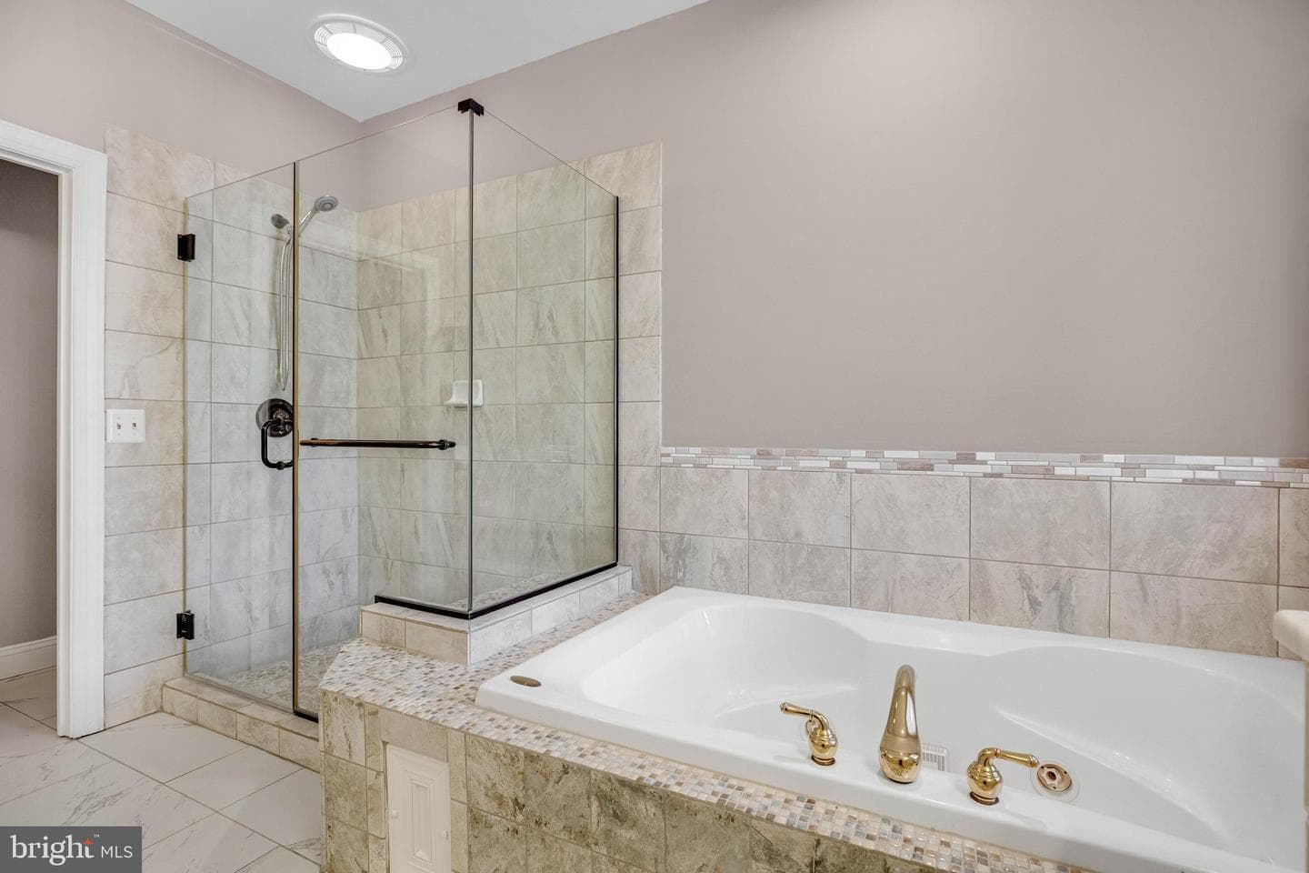 718 Hawkins Way photo 18