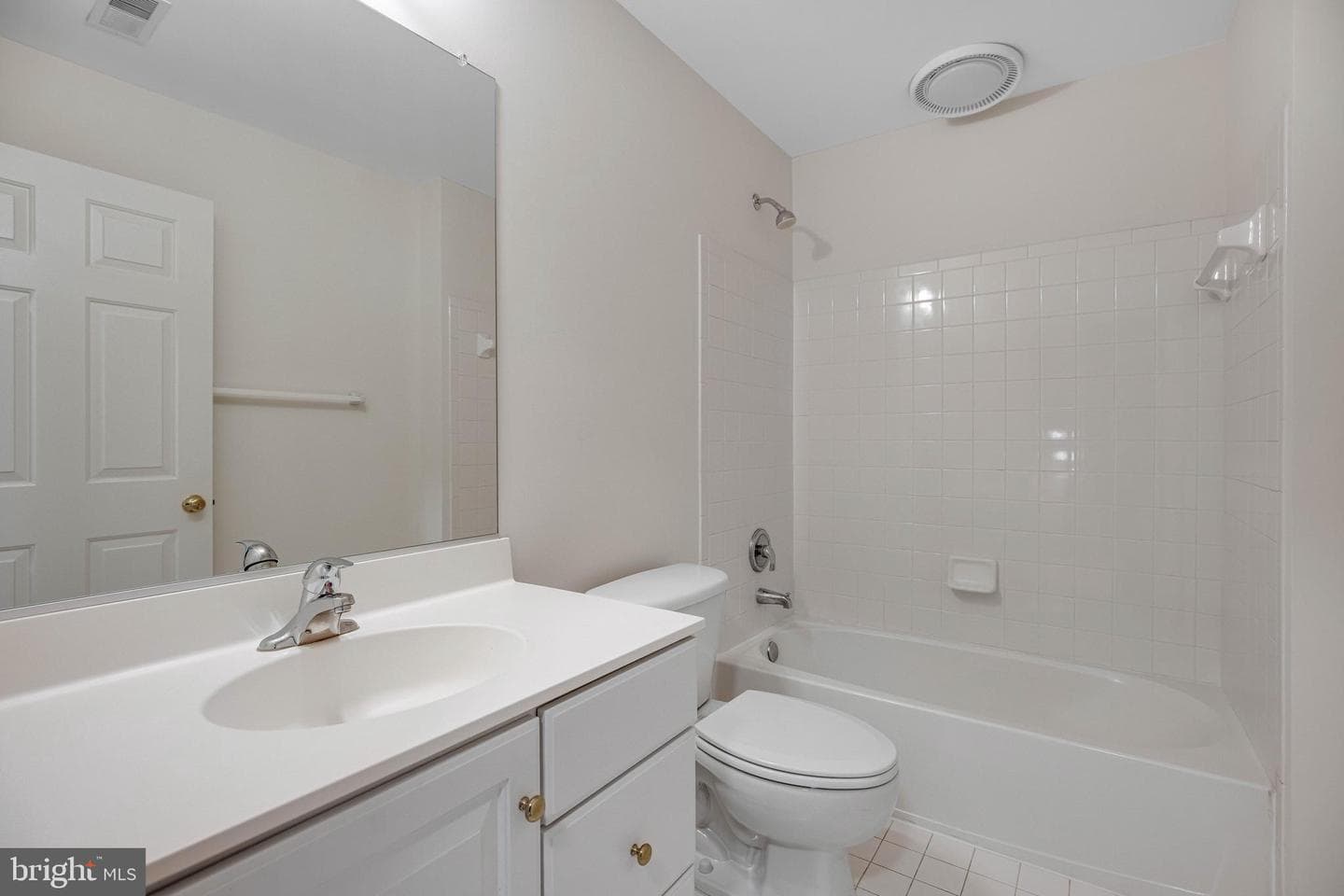 718 Hawkins Way photo 24