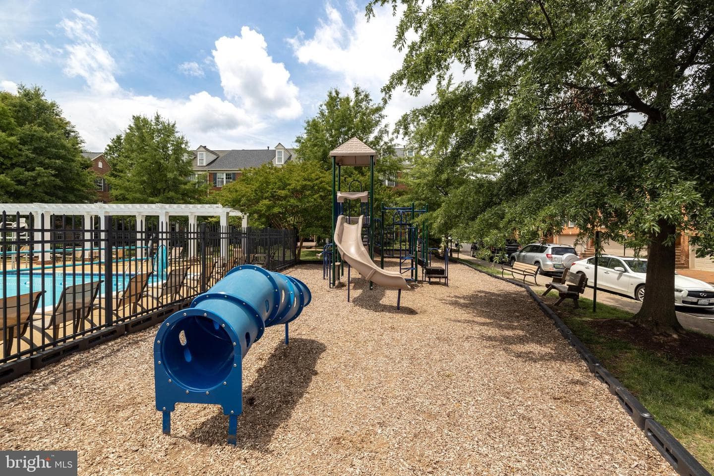 718 Hawkins Way photo 45