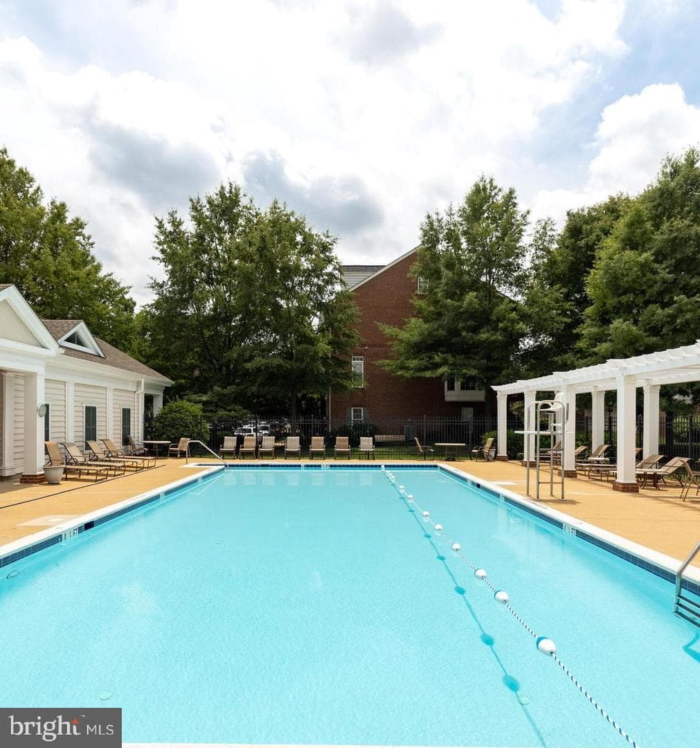 718 Hawkins Way photo 46
