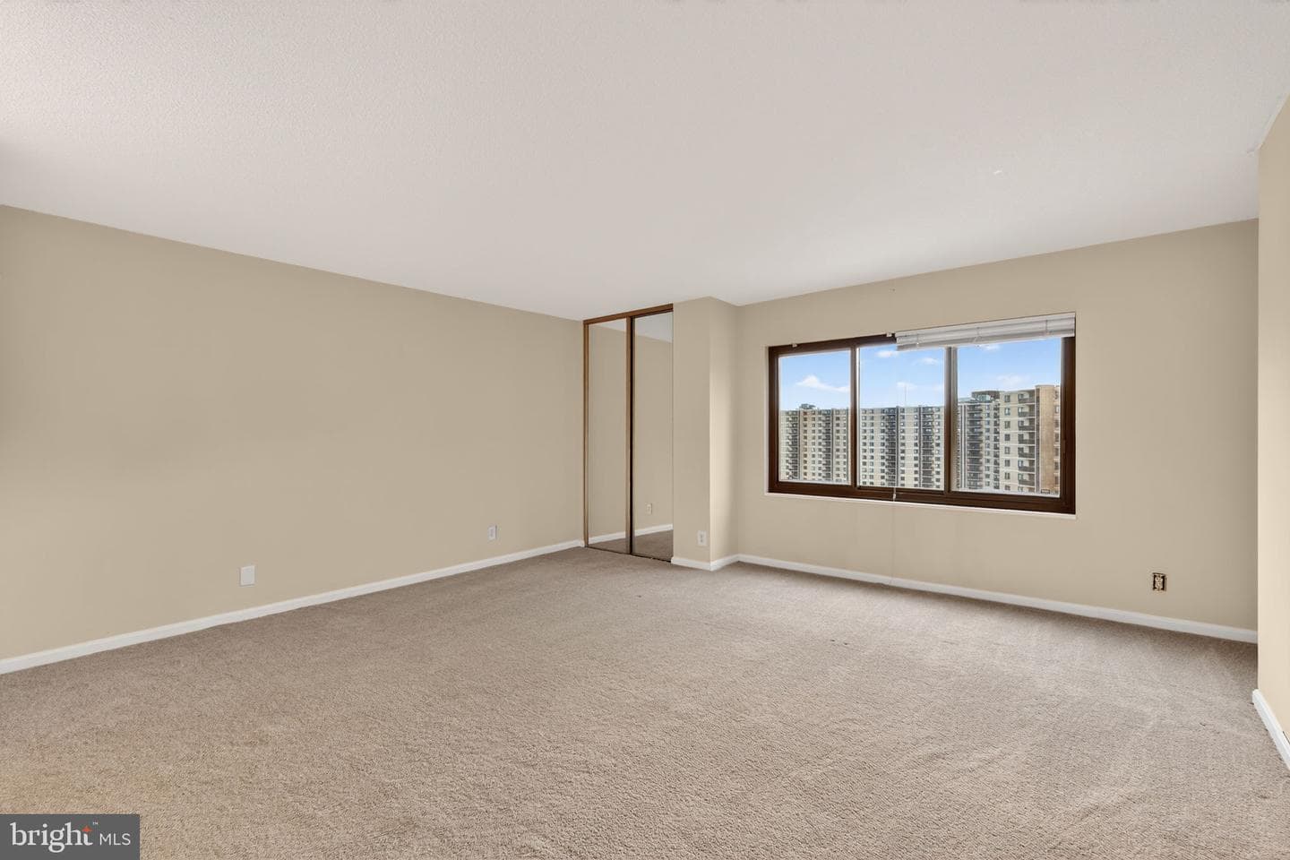 203 Yoakum Parkway #1625 photo 14