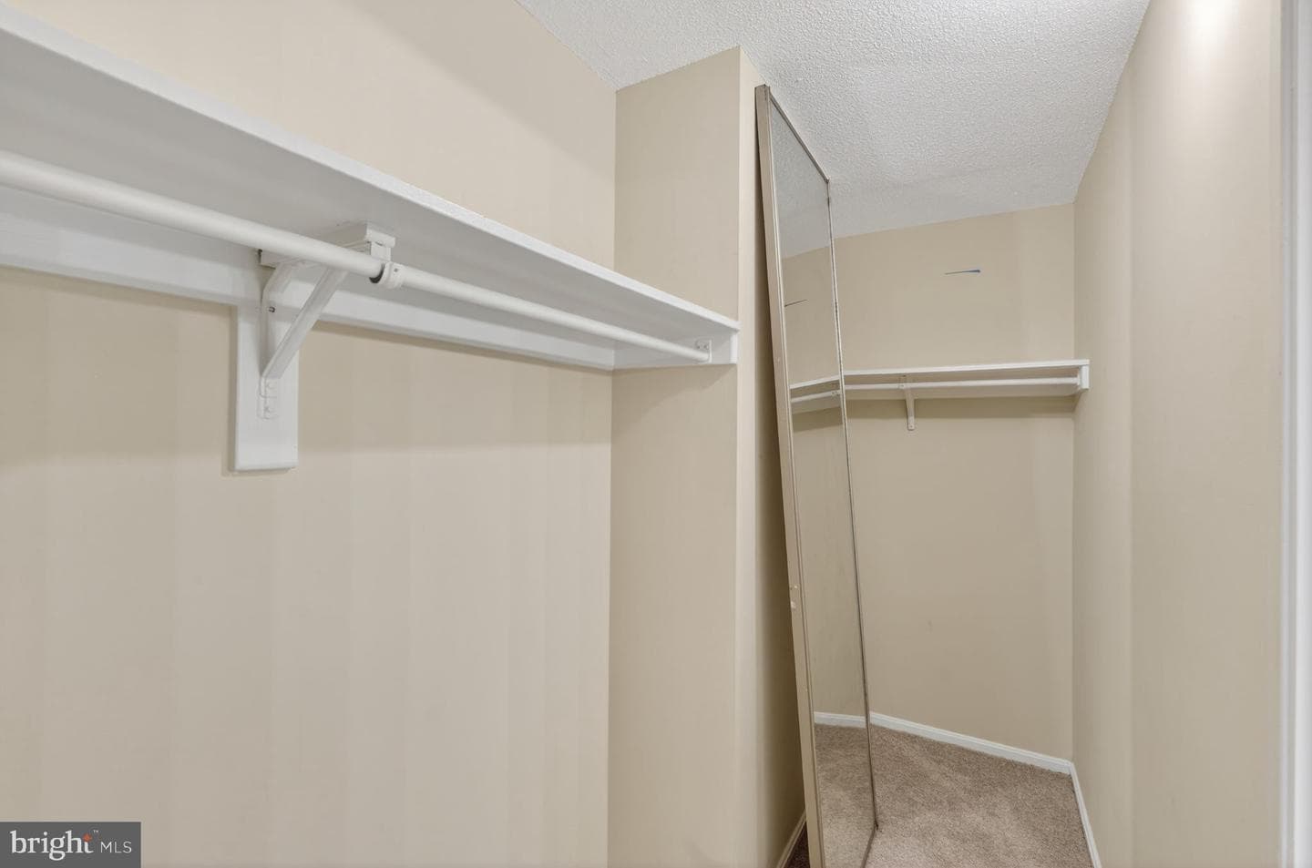 203 Yoakum Parkway #1625 photo 19
