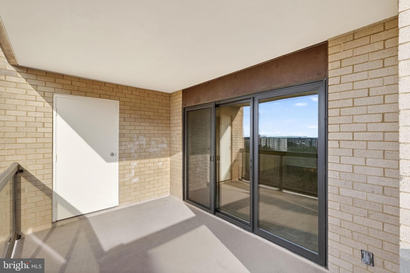 203 Yoakum Parkway #1625 photo 33