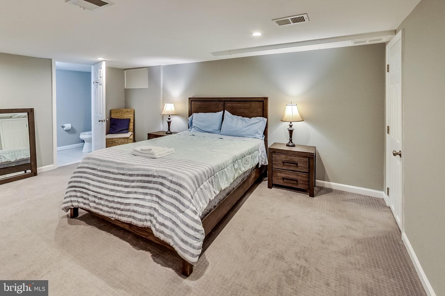 5635 Fillmore Avenue photo 34