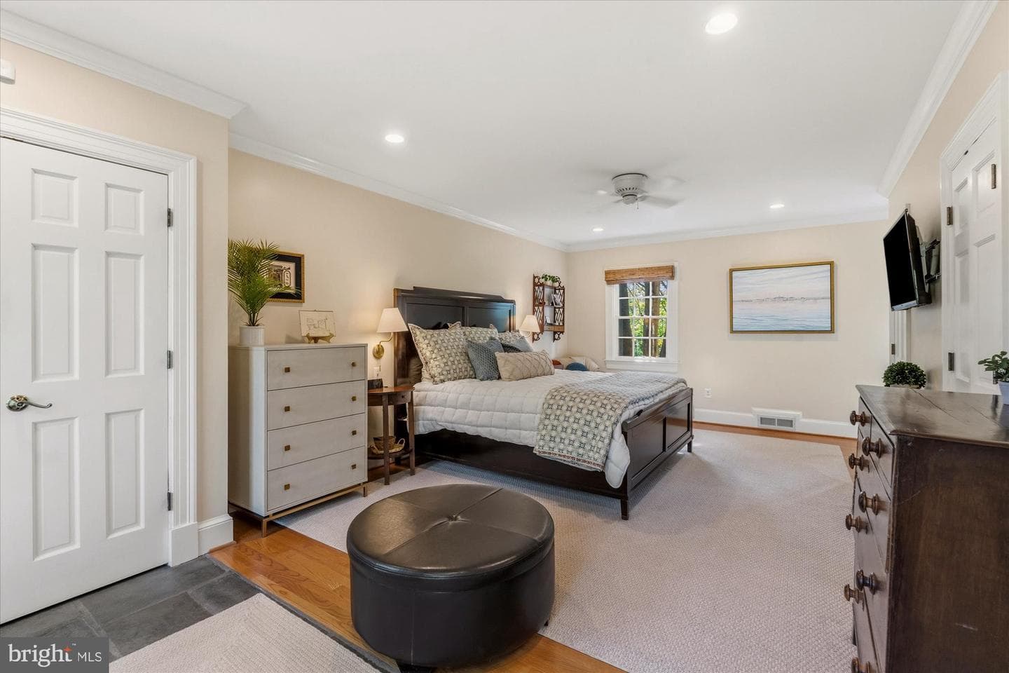 305 Mansion Drive photo 46