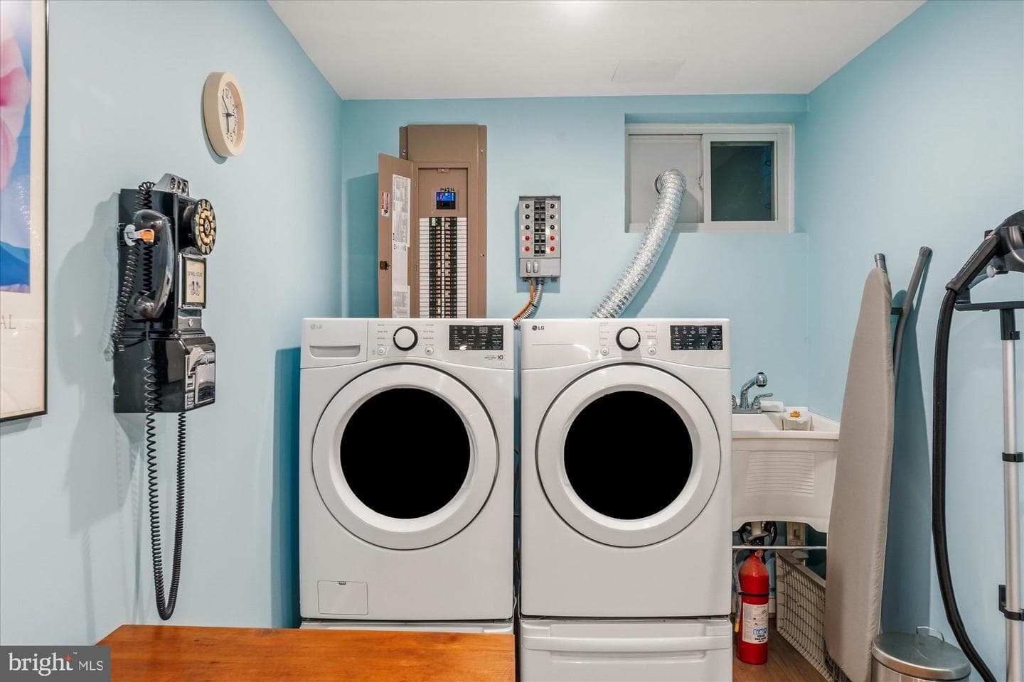 305 Mansion Drive photo 92