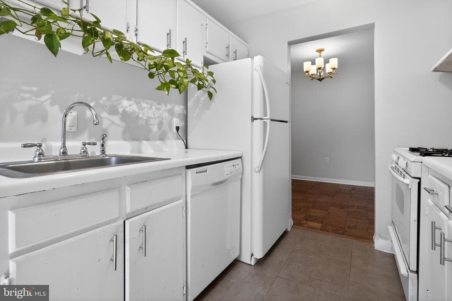 432 N Armistead Street #203 photo 4