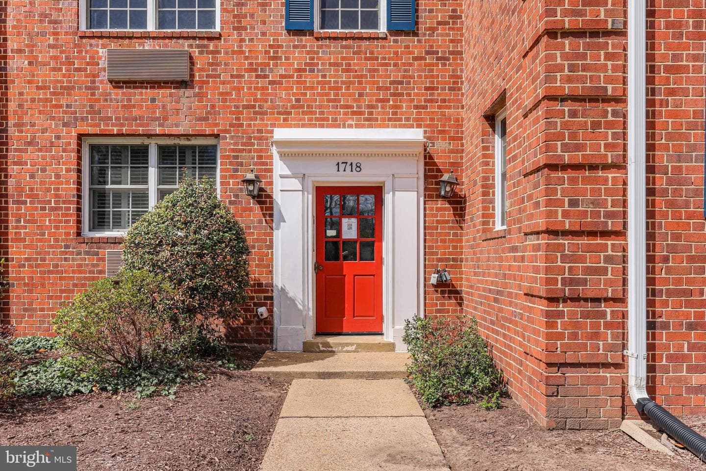 1718 W Abingdon Drive #103, Alexandria