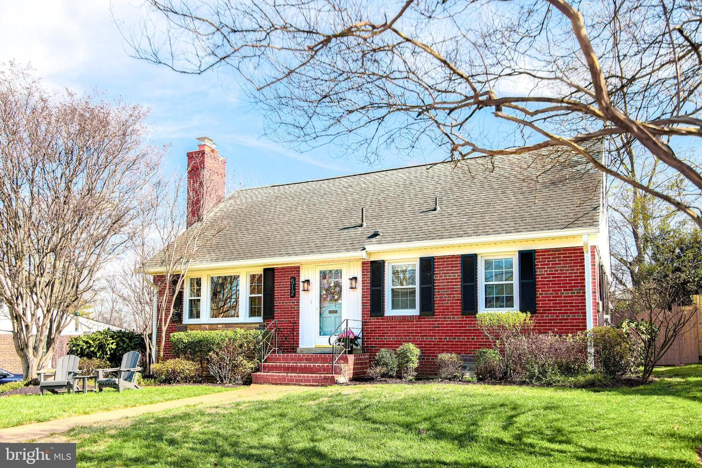 512 Crestwood Drive