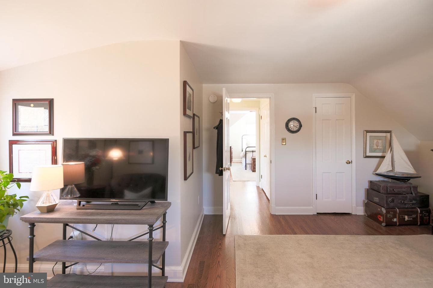 512 Crestwood Drive photo 35