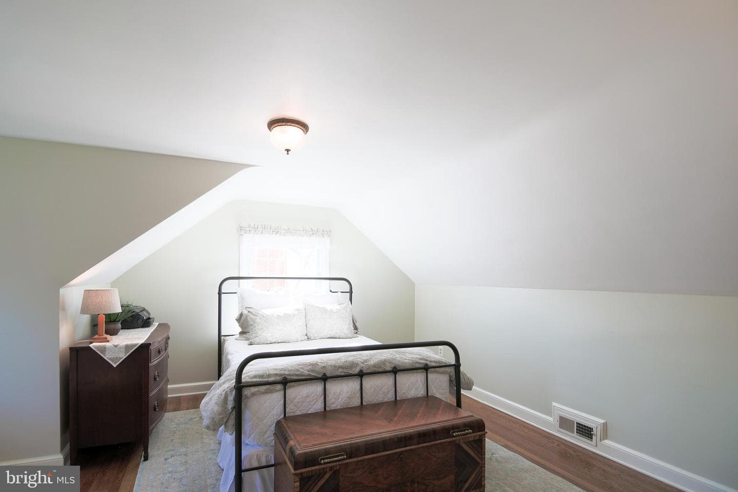 512 Crestwood Drive photo 38